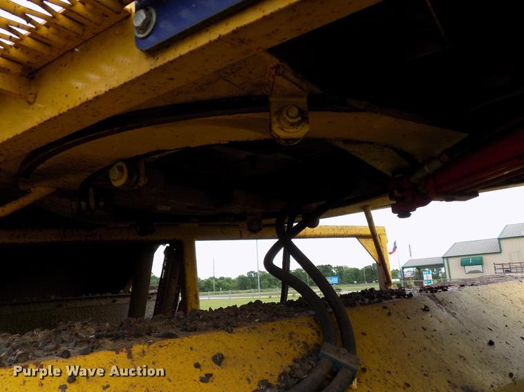 image for item DA6076 2010 Superior Broom DT80J broom