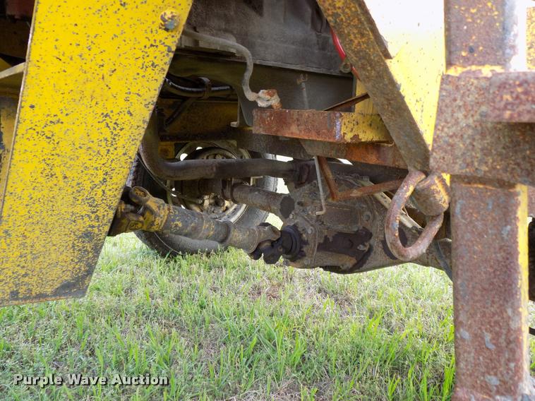 image for item DA6076 2010 Superior Broom DT80J broom