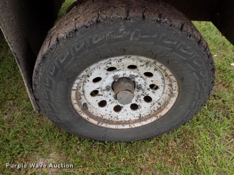 image for item DA6076 2010 Superior Broom DT80J broom