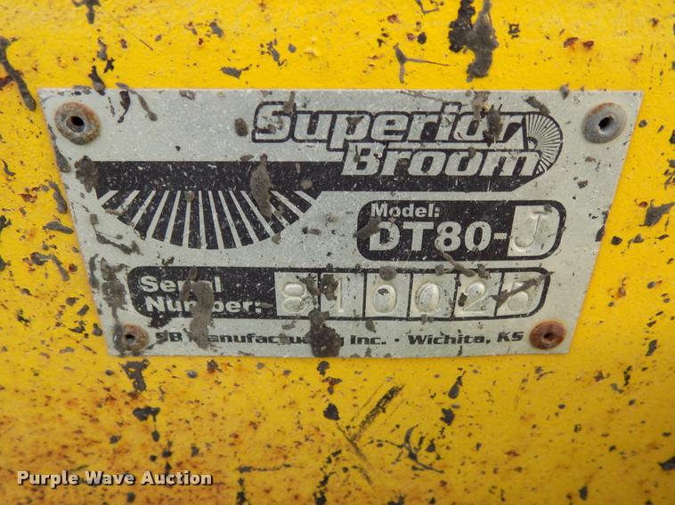 image for item DA6076 2010 Superior Broom DT80J broom