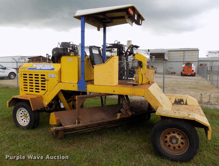 image for item DA6077 2010 Superior Broom DT80-J broom