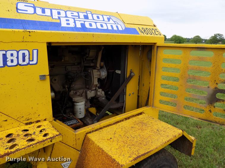 image for item DA6077 2010 Superior Broom DT80-J broom