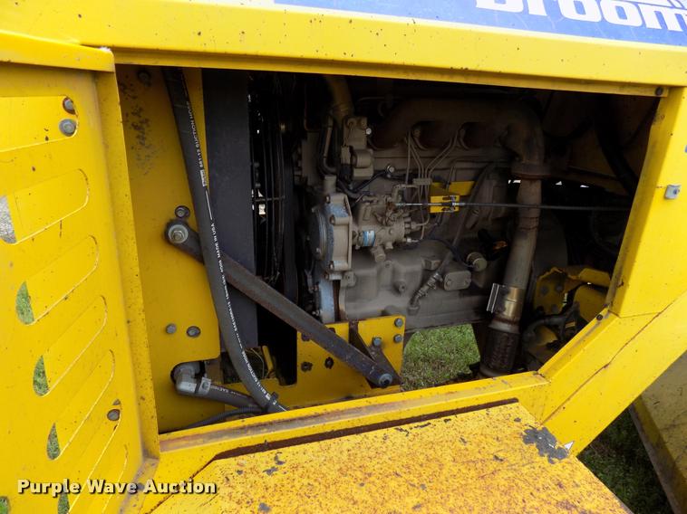 image for item DA6077 2010 Superior Broom DT80-J broom