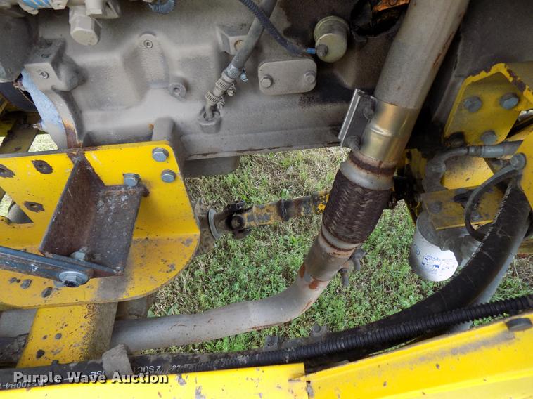 image for item DA6077 2010 Superior Broom DT80-J broom