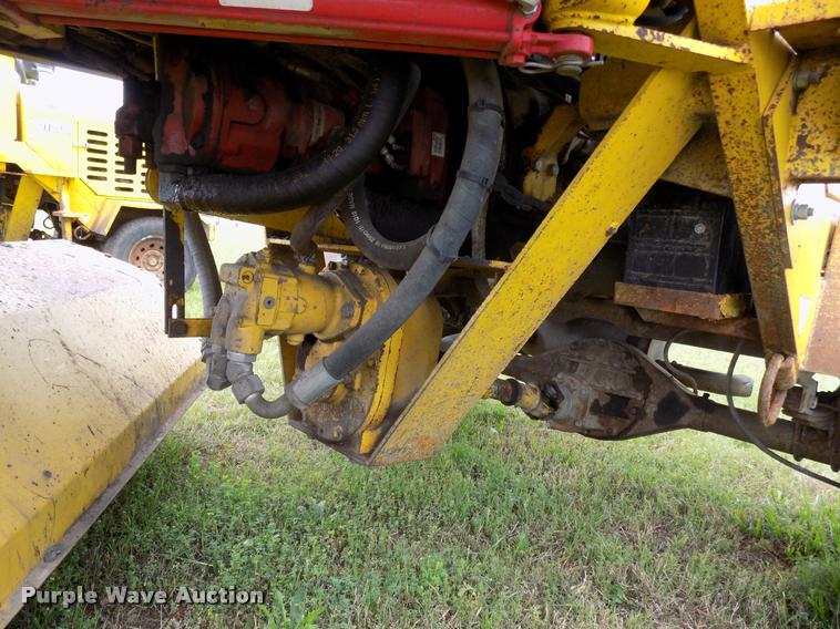 image for item DA6077 2010 Superior Broom DT80-J broom