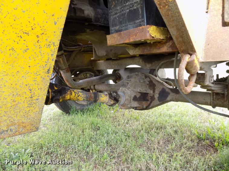 image for item DA6077 2010 Superior Broom DT80-J broom