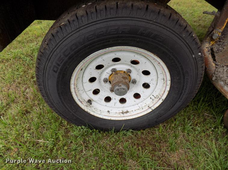 image for item DA6077 2010 Superior Broom DT80-J broom