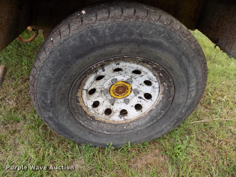 image for item DA6077 2010 Superior Broom DT80-J broom