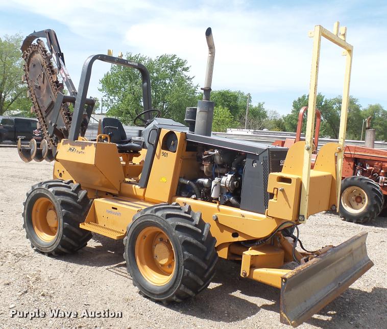 image for item DA7798 Case 960 Turbo trencher