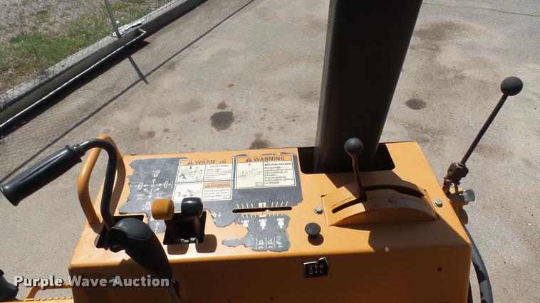 image for item DA7798 Case 960 Turbo trencher