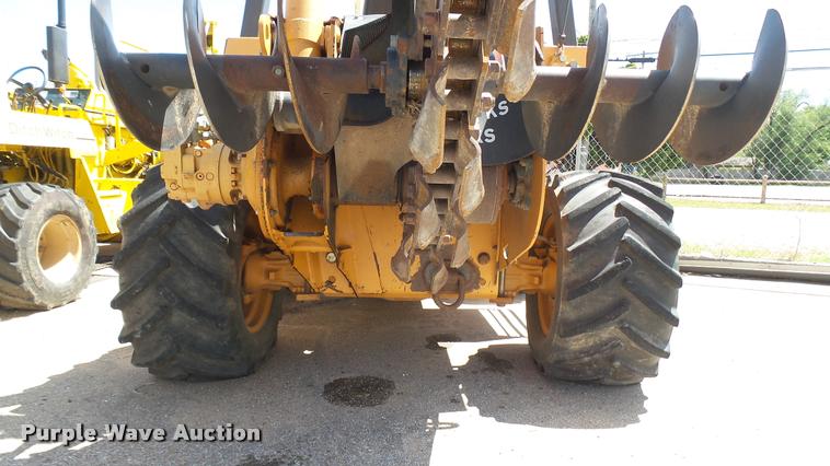image for item DA7798 Case 960 Turbo trencher