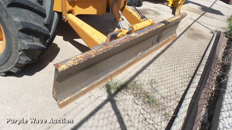 image for item DA7798 Case 960 Turbo trencher