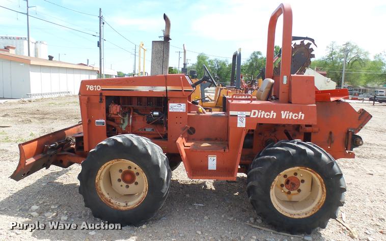 image for item DA7799 1996 Ditch Witch 7610 trencher