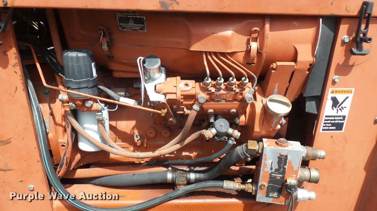 image for item DA7799 1996 Ditch Witch 7610 trencher