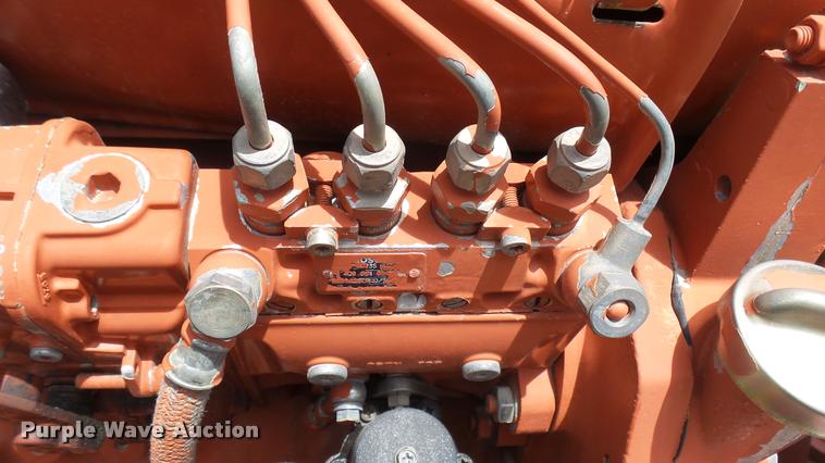 image for item DA7799 1996 Ditch Witch 7610 trencher