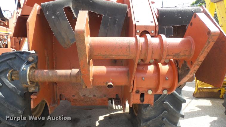 image for item DA7799 1996 Ditch Witch 7610 trencher