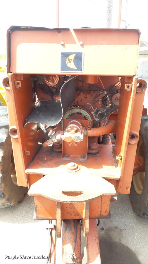 image for item DA7799 1996 Ditch Witch 7610 trencher