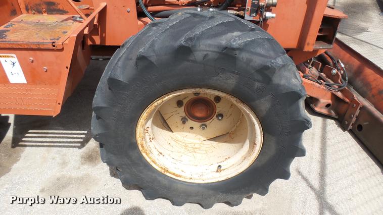 image for item DA7799 1996 Ditch Witch 7610 trencher