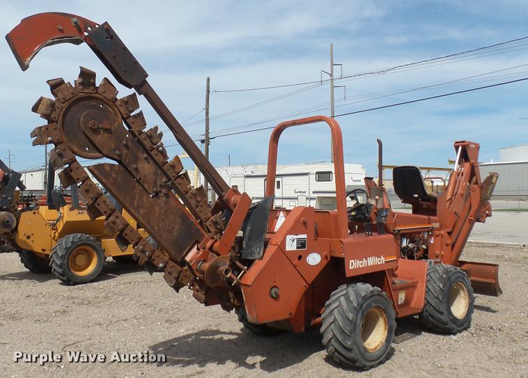 image for item DA7800 1991 Ditch Witch 5110 trencher