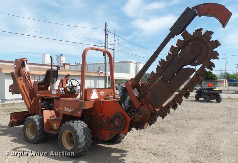 image for item DA7800 1991 Ditch Witch 5110 trencher