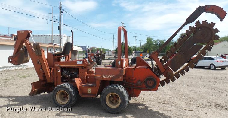 image for item DA7800 1991 Ditch Witch 5110 trencher