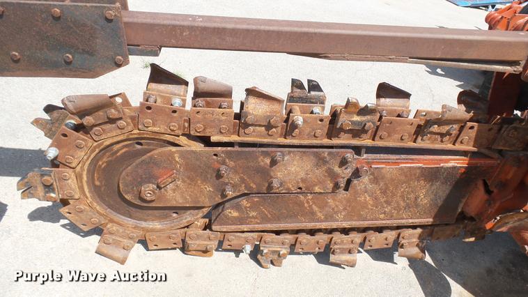 image for item DA7800 1991 Ditch Witch 5110 trencher