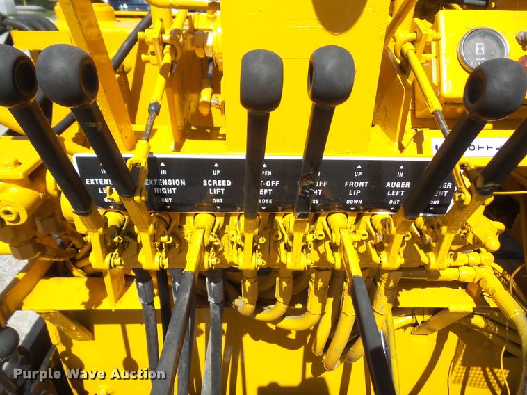 image for item DA8038 1996 LeeBoy 1000B paver