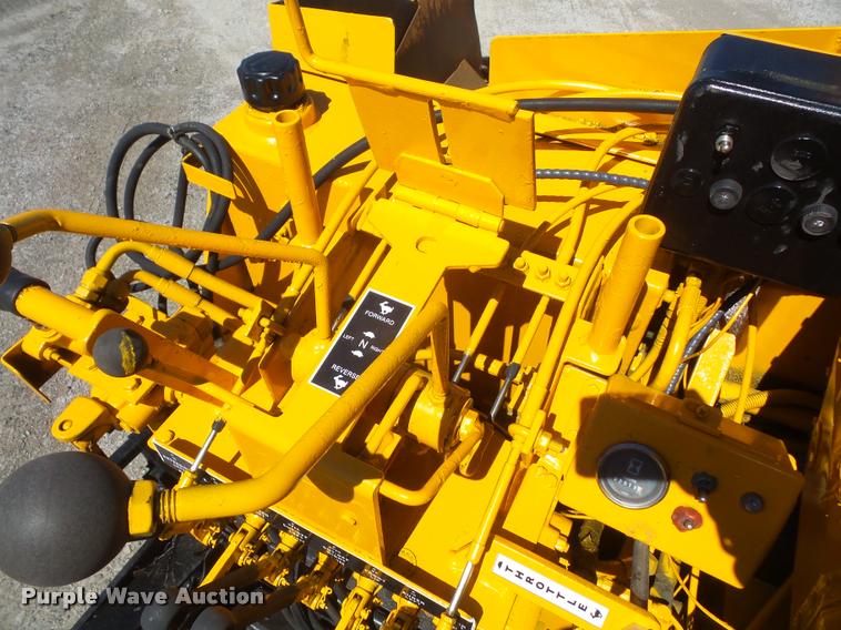 image for item DA8038 1996 LeeBoy 1000B paver