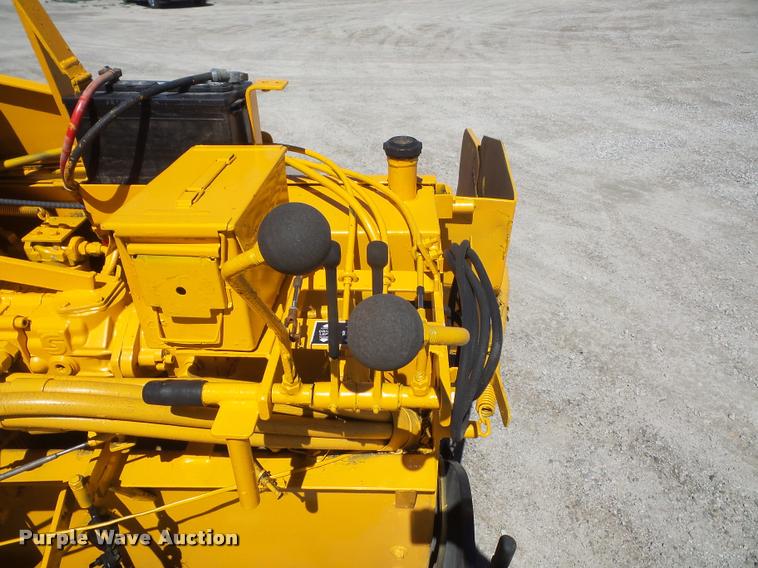 image for item DA8038 1996 LeeBoy 1000B paver