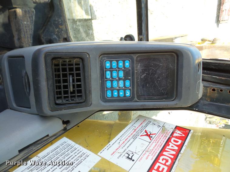 image for item DA8063 2002 Komatsu PC300LC-7L excavator