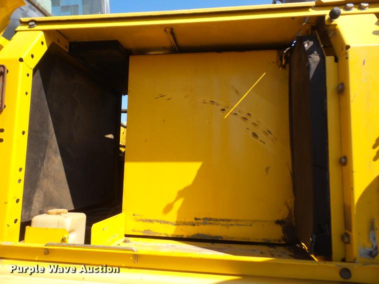 image for item DA8063 2002 Komatsu PC300LC-7L excavator