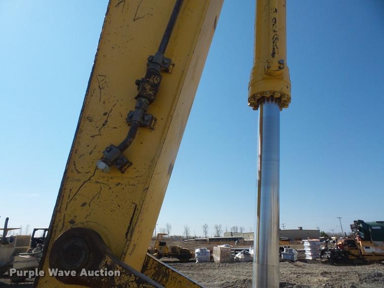 image for item DA8063 2002 Komatsu PC300LC-7L excavator