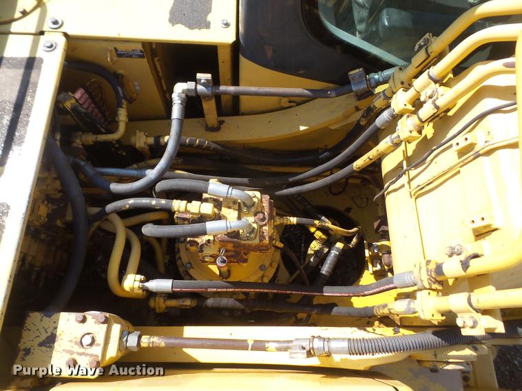 image for item DA8063 2002 Komatsu PC300LC-7L excavator