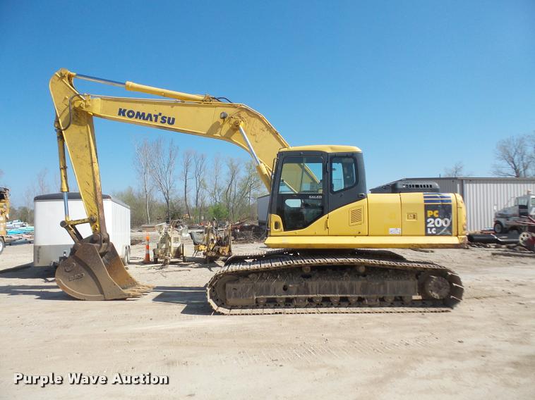 image for item DA8071 2004 Komatsu PC200LC-7L excavator