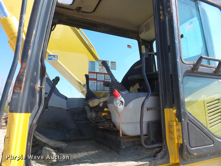 image for item DA8071 2004 Komatsu PC200LC-7L excavator