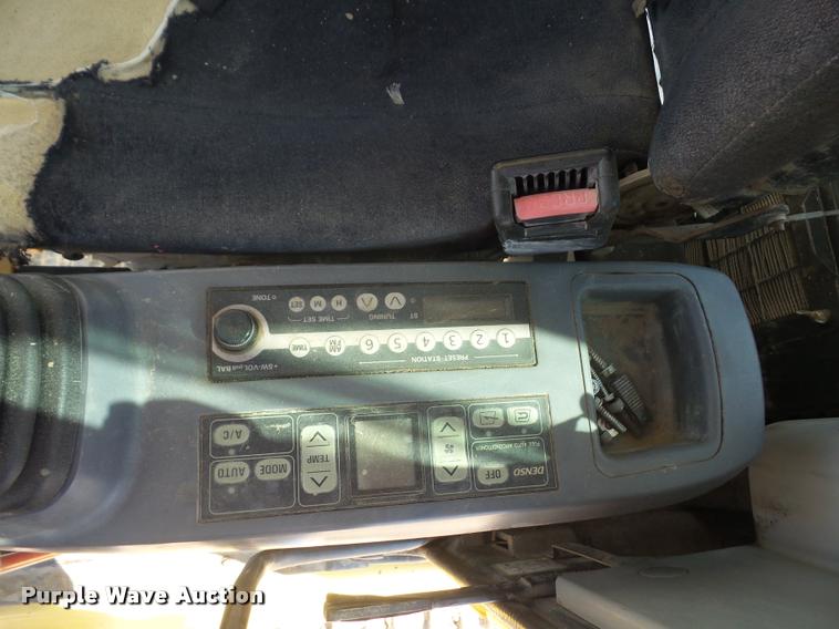 image for item DA8071 2004 Komatsu PC200LC-7L excavator