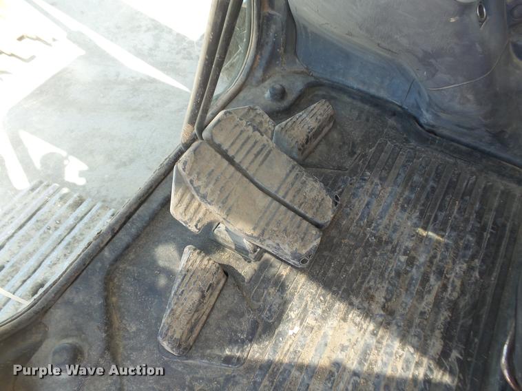 image for item DA8071 2004 Komatsu PC200LC-7L excavator