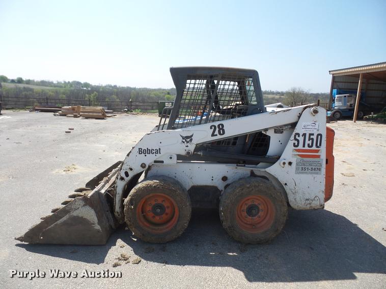 image for item DA8075 2004 Bobcat S150 skid steer