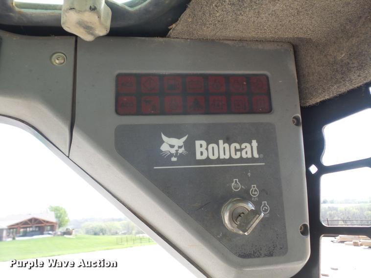 image for item DA8075 2004 Bobcat S150 skid steer
