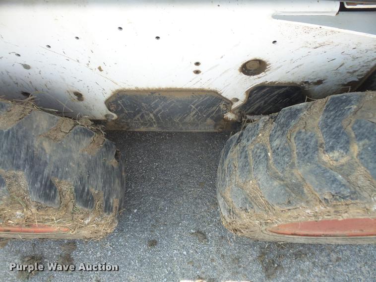 image for item DA8075 2004 Bobcat S150 skid steer