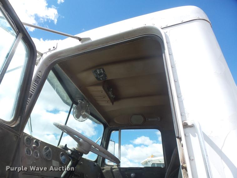 image for item DB0905 1988 Kenworth 6500A ready mix truck