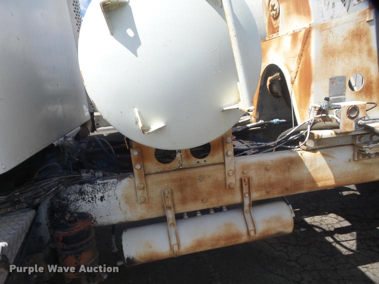 image for item DB0905 1988 Kenworth 6500A ready mix truck