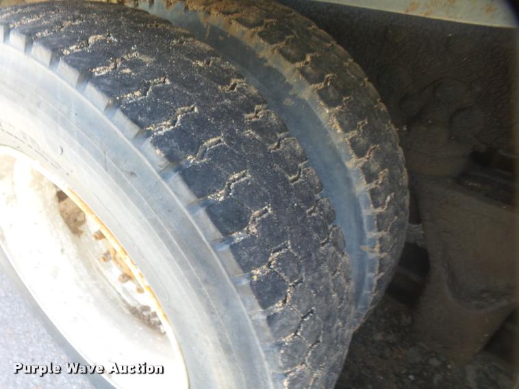 image for item DB0905 1988 Kenworth 6500A ready mix truck