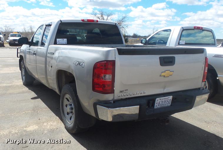 image for item DB0907 2008 Chevrolet Silverado 1500 Ext. Cab pickup truck
