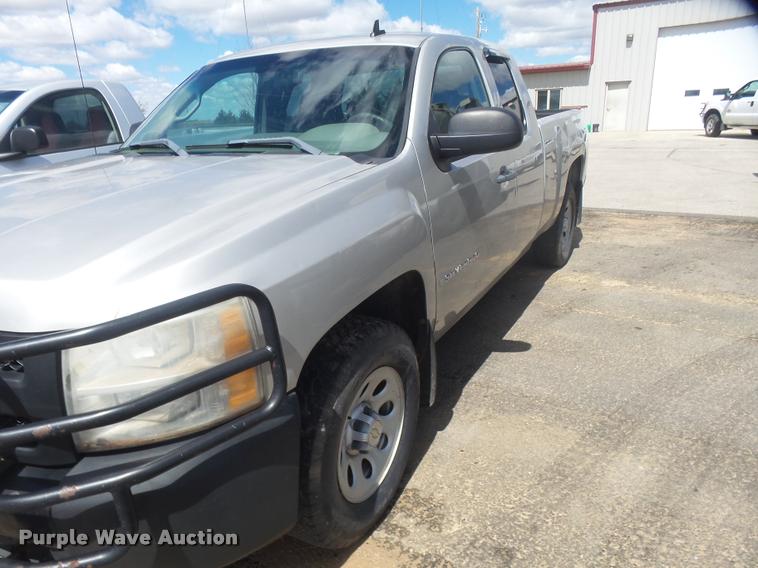 image for item DB0907 2008 Chevrolet Silverado 1500 Ext. Cab pickup truck