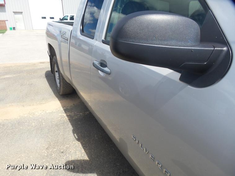 image for item DB0907 2008 Chevrolet Silverado 1500 Ext. Cab pickup truck