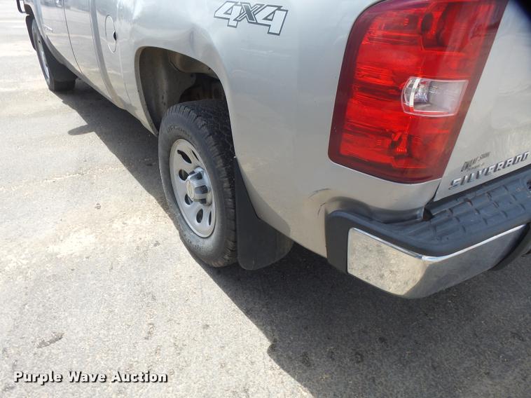 image for item DB0907 2008 Chevrolet Silverado 1500 Ext. Cab pickup truck