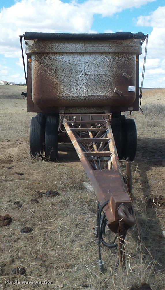 image for item DB0910 1979 end dump pup trailer