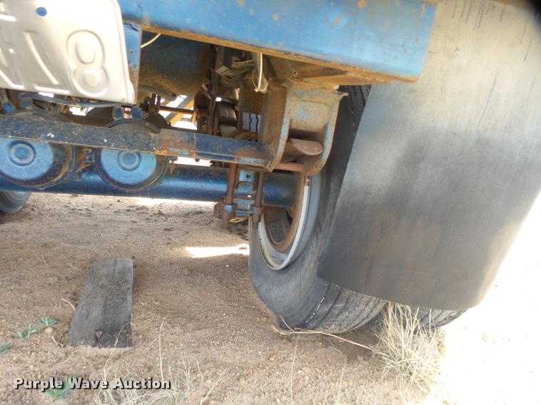 image for item DB0910 1979 end dump pup trailer