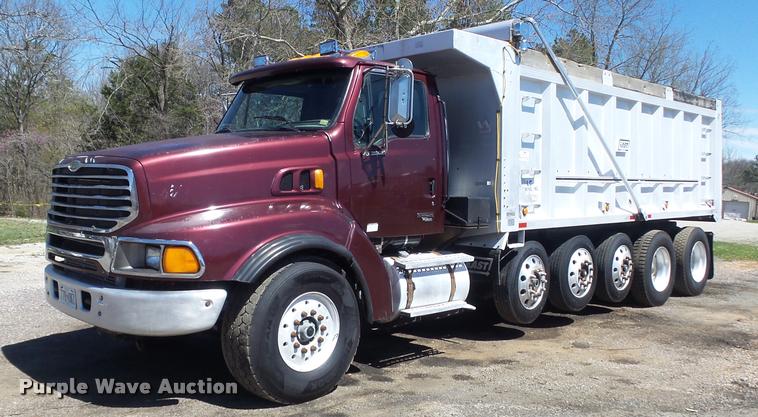 image for item DB1519 2001 Sterling L9500 dump truck
